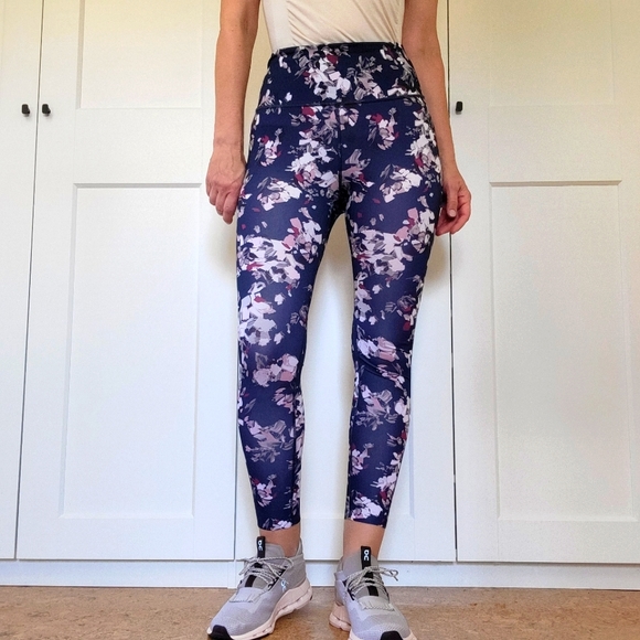 Athleta High Rise Challenge Bloom 7/8 Tights Midnight Madness Size S #385448 - Picture 3 of 12